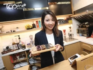 Là bé gái phải sống trong trung tâm bảo trợ, cô gái trẻ nỗ lực vươn lên, khởi nghiệp đa ngành nghề và đạt được thành công ở tuổi 30